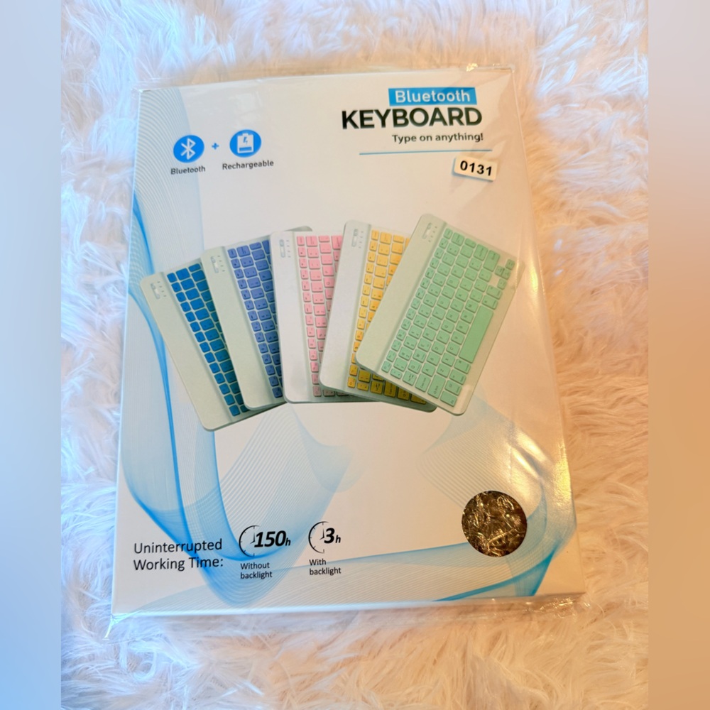 Slim Wireless Keyboard Multi-Device Compatible NIB - Picture 11 of 11